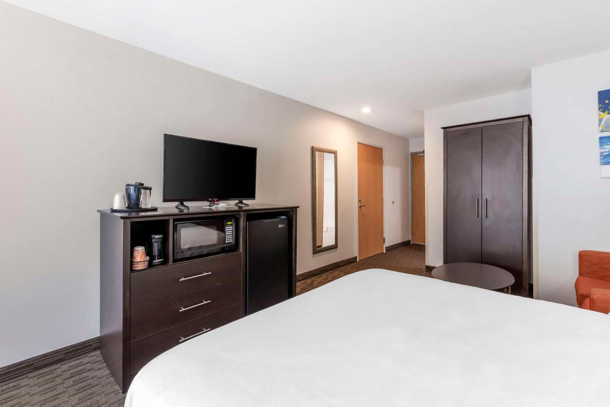 Comfort Inn & Suites New Lisbon Esterno foto