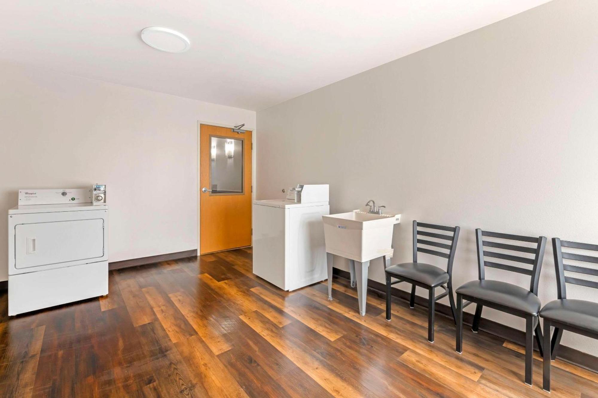 Comfort Inn & Suites New Lisbon Esterno foto