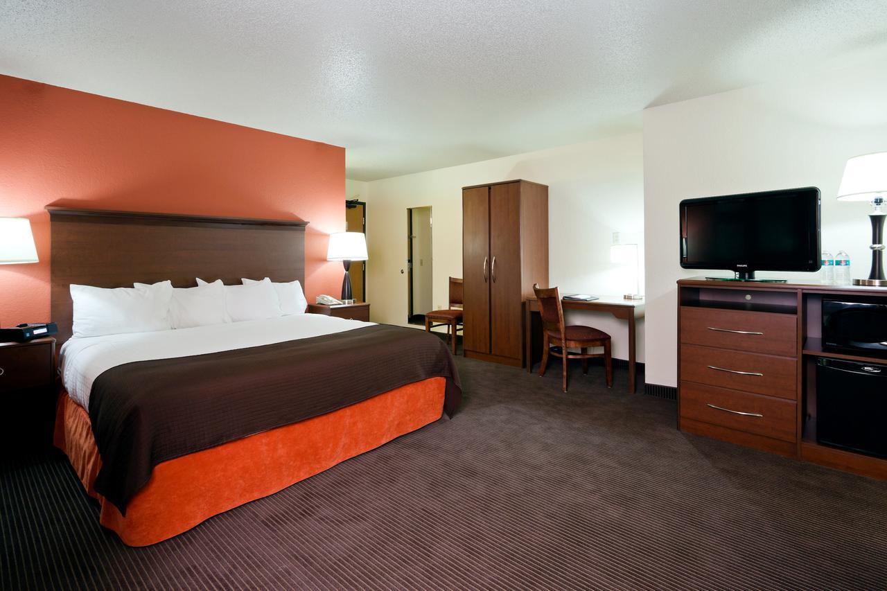 Comfort Inn & Suites New Lisbon Esterno foto
