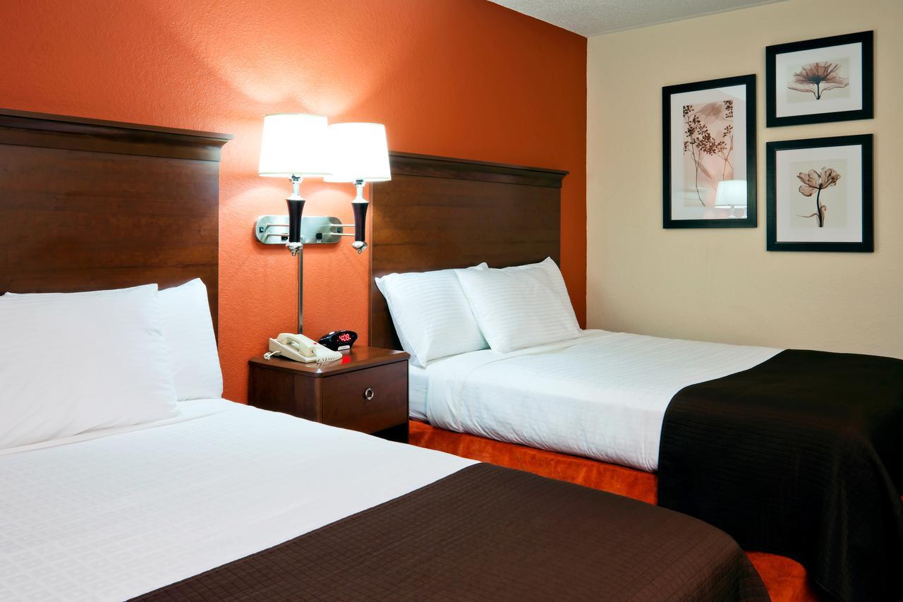Comfort Inn & Suites New Lisbon Esterno foto