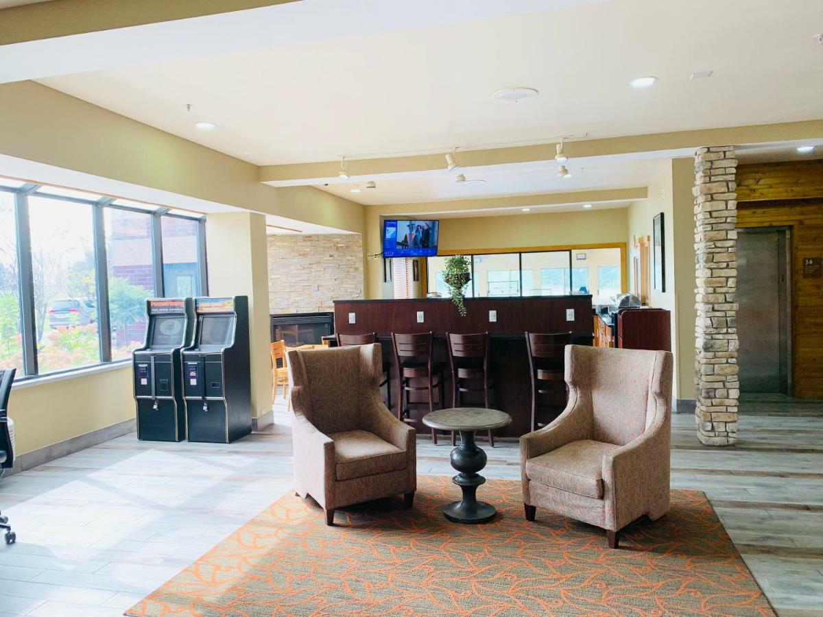 Comfort Inn & Suites New Lisbon Esterno foto